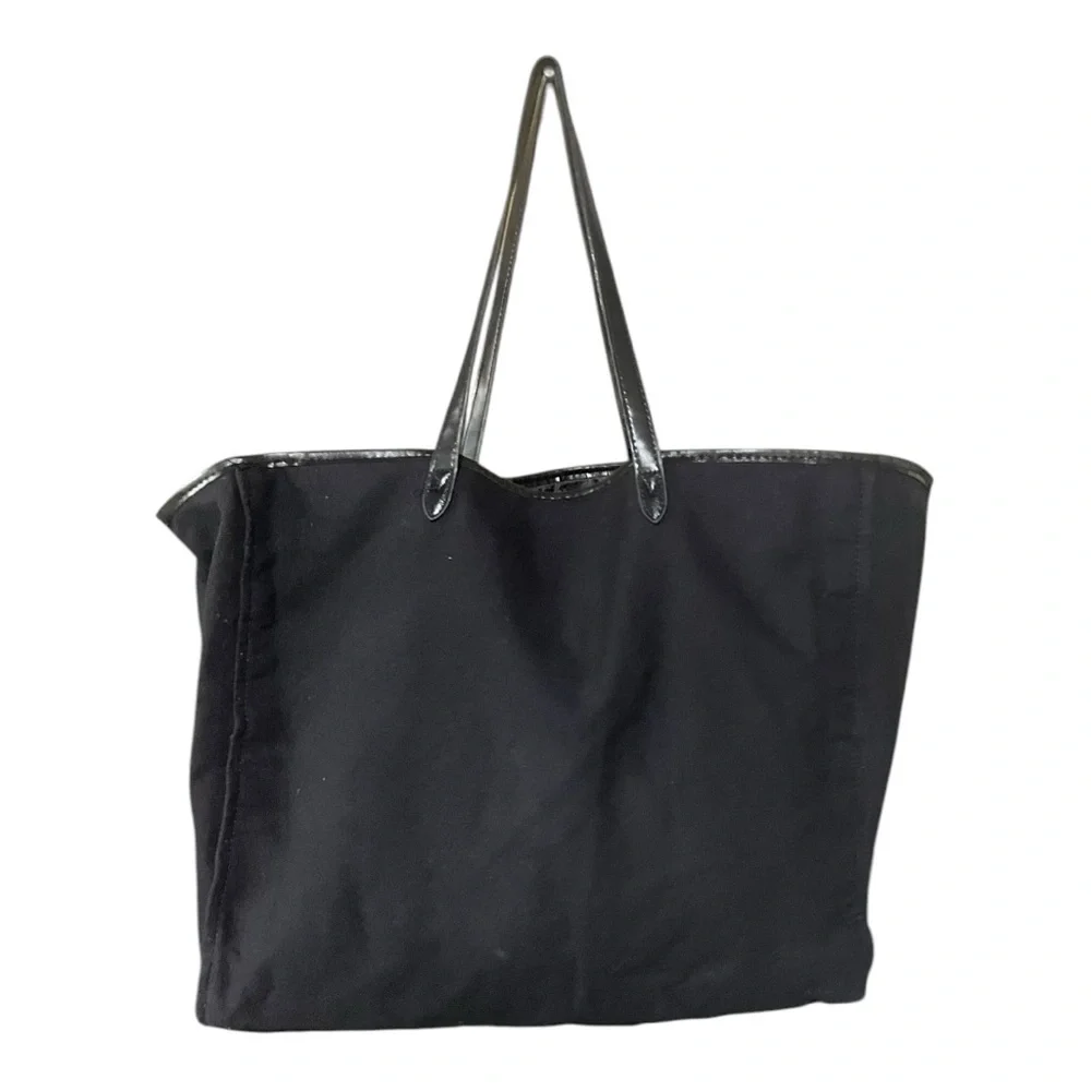 🖤 Victoria’s Secret‎ Sequin Stripe Tote Bag